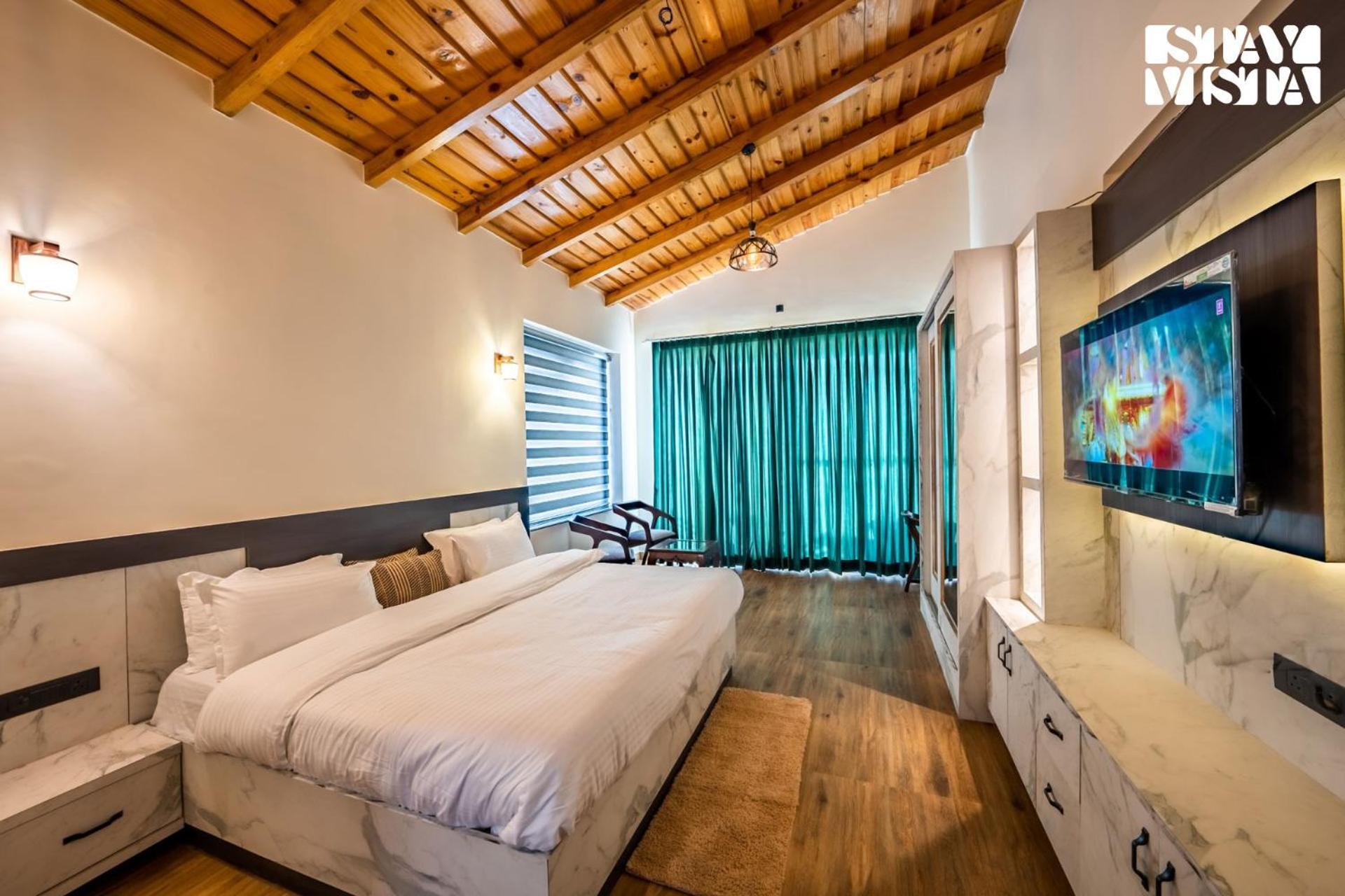 Stayvista At Sunset Springs With Pool & Views Nainital Exterior foto